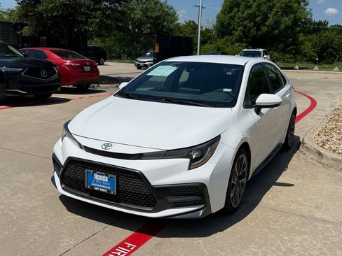 Used 2022 Toyota Corolla SE FWD image 1