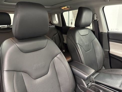 Used 2022 Jeep Compass Limited w/ Sun and Sound Group image 25