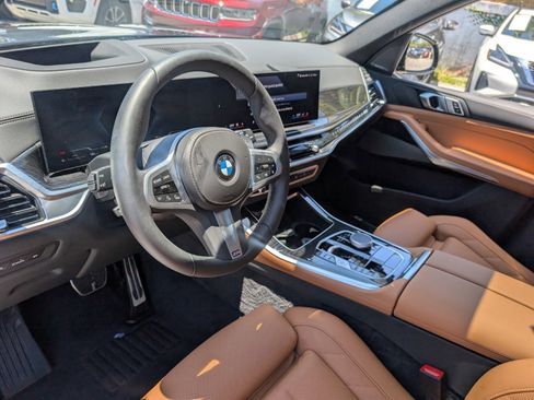 Used 2026 BMW X5 xDrive40i w/ M Sport Package AWD/4WD image 10