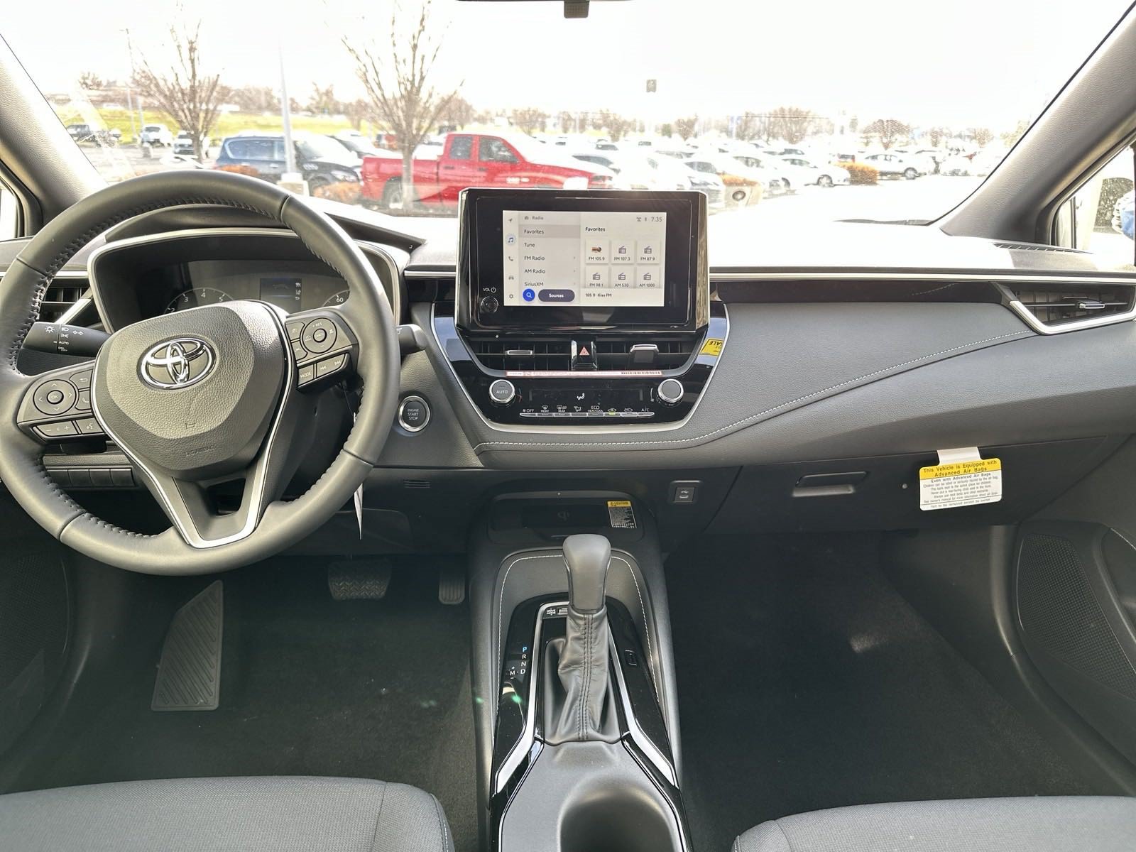 Used 2025 Toyota Corolla SE w/ SE Package FWD image 12