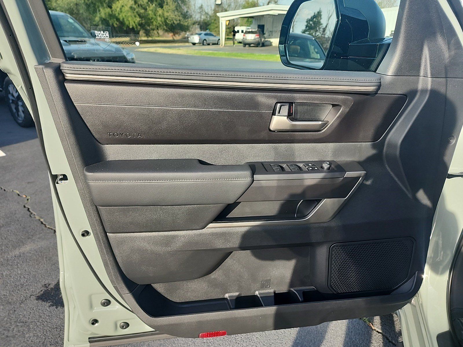 New 2025 Toyota Tundra SR5 w/ SR5 Premium Package AWD/4WD image 22