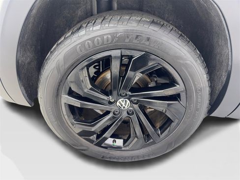 Used 2023 Volkswagen Atlas SE w/ Panoramic Sunroof Package image 83