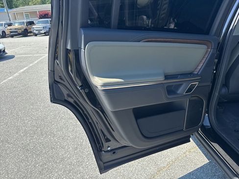 Used 2024 Rivian R1S Adventure AWD/4WD image 26