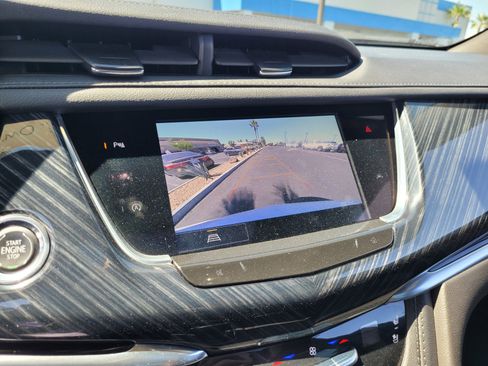 Certified 2024 Cadillac XT6 Premium Luxury AWD/4WD image 17