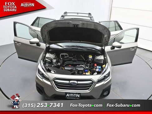 Used 2019 Subaru Outback 2.5i Limited AWD/4WD image 38