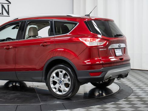 Used 2015 Ford Escape Titanium AWD/4WD image 29