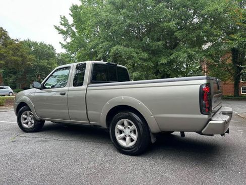 Used 2003 Nissan Frontier XE RWD image 9