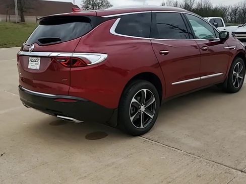 Used 2022 Buick Enclave Essence w/ Sport Touring Edition FWD image 8