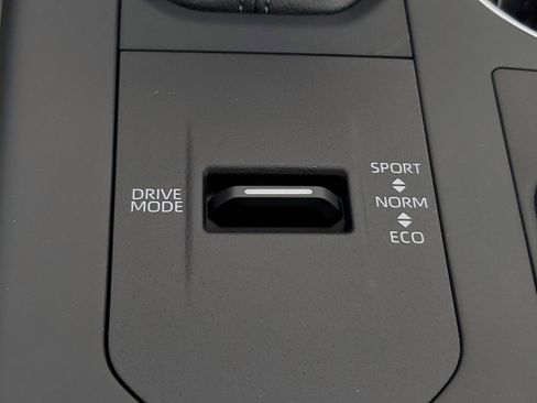 New 2026 Toyota Highlander XLE image 30