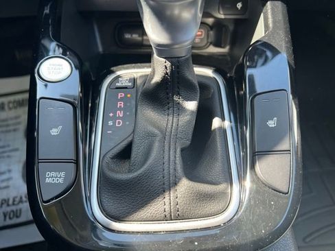 Used 2020 Kia Soul EX FWD image 17