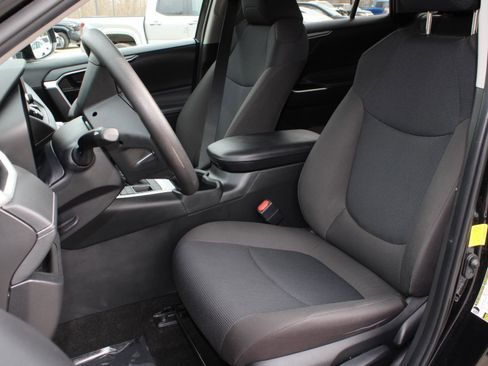 Certified 2023 Toyota RAV4 LE image 15