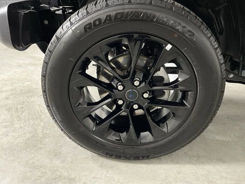 Used 2025 Jeep Wrangler Unlimited Sahara w/ Safety Group AWD/4WD image 33