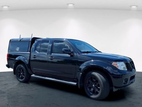 Used 2021 Nissan Frontier SV w/ Midnight Edition Floor Mats AWD/4WD image 4
