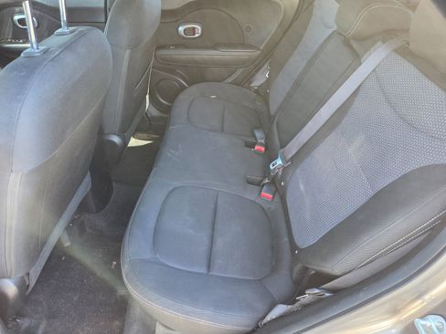 Used 2019 Kia Soul + FWD image 8