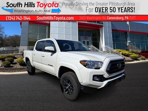 Used 2023 Toyota Tacoma SR5 w/ Technology Package image 1