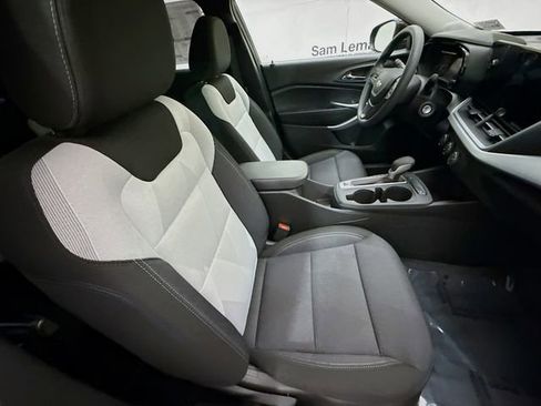 New 2026 Chevrolet Trax LS w/ LS Convenience Package image 28
