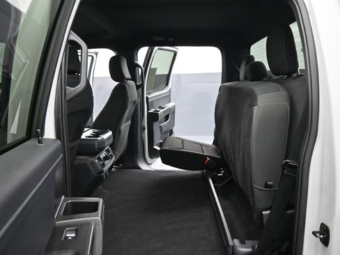 Certified 2024 Ford F150 XLT w/ XLT Black Appearance Package image 17