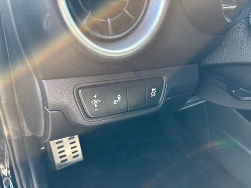 Certified 2022 Kia Forte GT-Line image 34