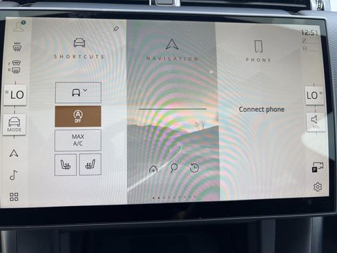 Used 2025 Land Rover Discovery Sport Dynamic SE image 25