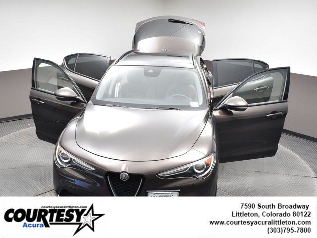 Used 2018 Alfa Romeo Stelvio Sport w/ Quick Order Package 22J Sport AWD/4WD image 44