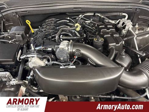 Used 2023 Dodge Durango GT image 41