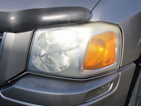 Used 2002 GMC Envoy SLE image 11