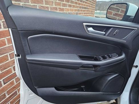 Used 2019 Ford Edge SEL w/ Equipment Group 201A image 28