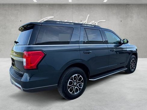Used 2022 Ford Expedition XLT RWD image 16