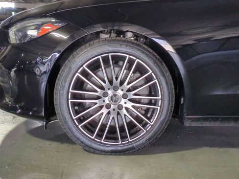 Used 2024 Mercedes-Benz C 300 Sedan image 22