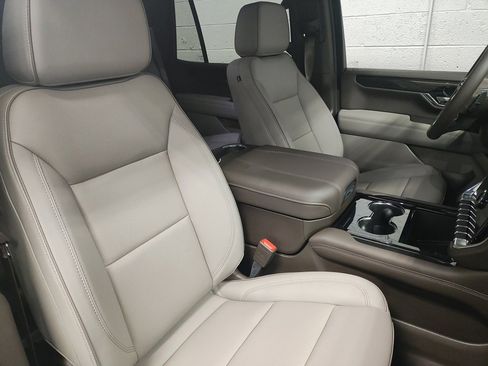 New 2026 GMC Yukon Elevation image 10