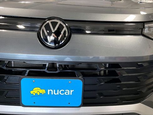 Used 2025 Volkswagen Tiguan SE w/ Panoramic Sunroof Package AWD/4WD image 32