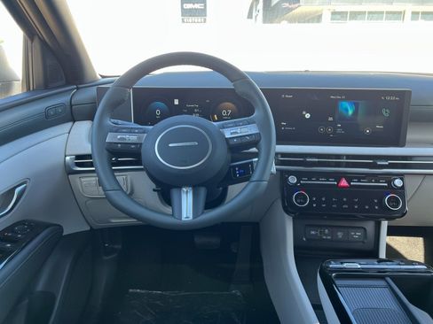New 2026 Hyundai Tucson Limited AWD/4WD image 24