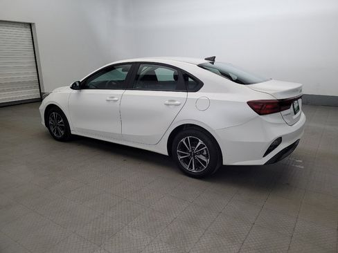 Used 2024 Kia Forte LXS image 3