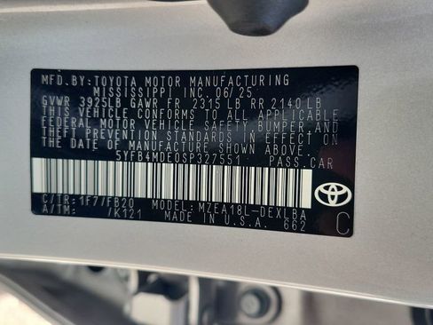 Used 2025 Toyota Corolla LE FWD image 25