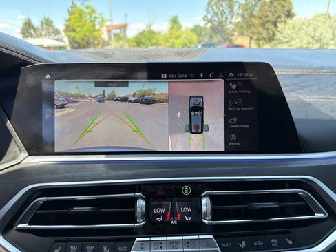 Used 2021 BMW X7 M50i w/ Executive Package AWD/4WD image 15