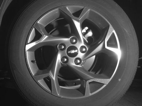 Used 2025 Chevrolet Trax LT FWD image 17