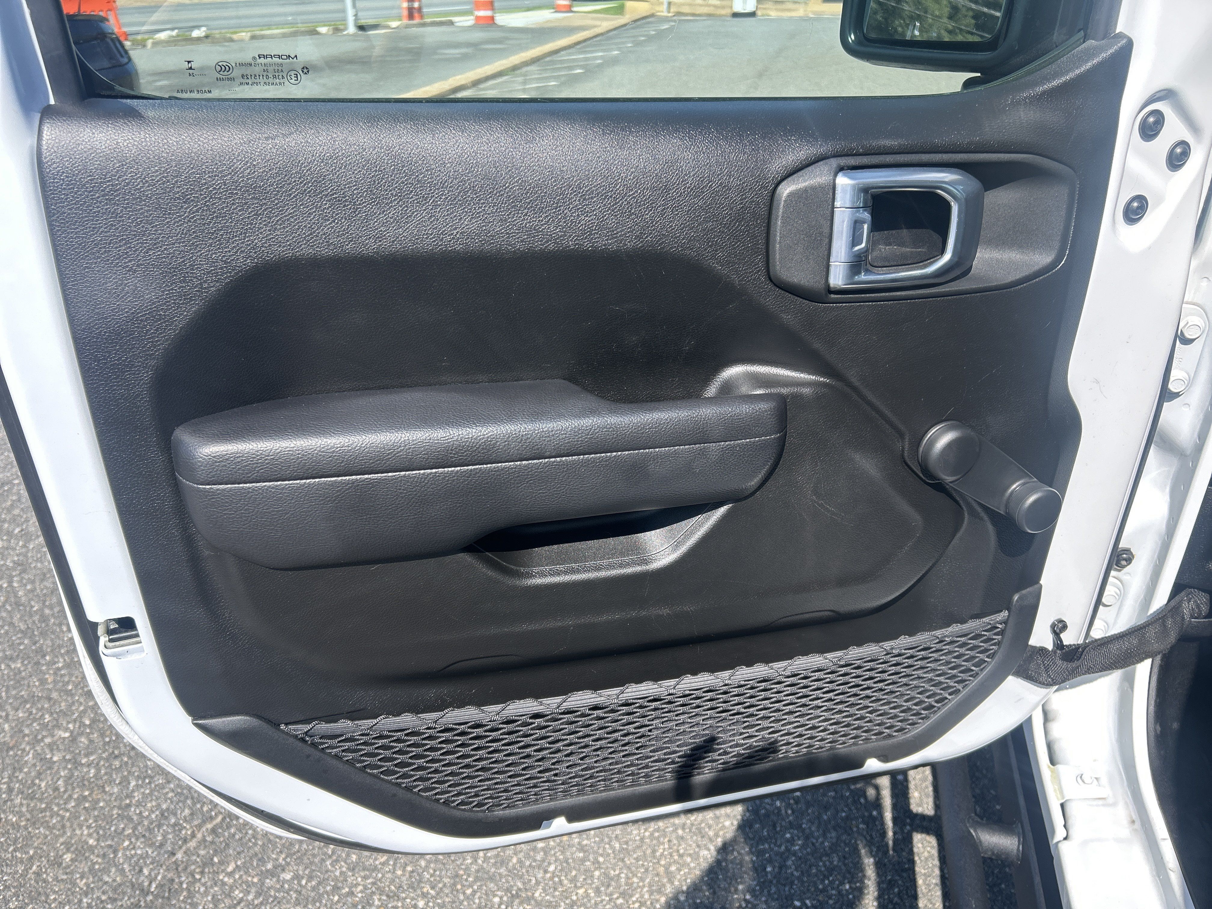 Used 2024 Jeep Wrangler Unlimited Sport AWD/4WD image 9