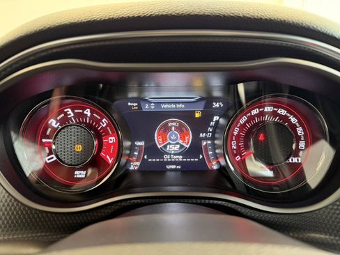 Used 2018 Dodge Challenger SRT Hellcat image 11