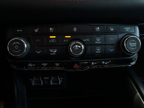 Used 2023 Dodge Durango GT RWD image 18