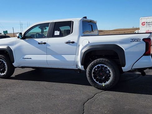 New 2026 Toyota Tacoma TRD Off-Road image 2