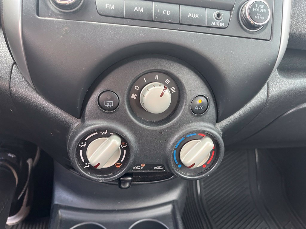 Used 2014 Nissan Versa Note SV FWD image 14