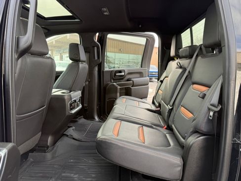 Used 2022 GMC Sierra 2500 AT4 w/ AT4 Preferred Package AWD/4WD image 14