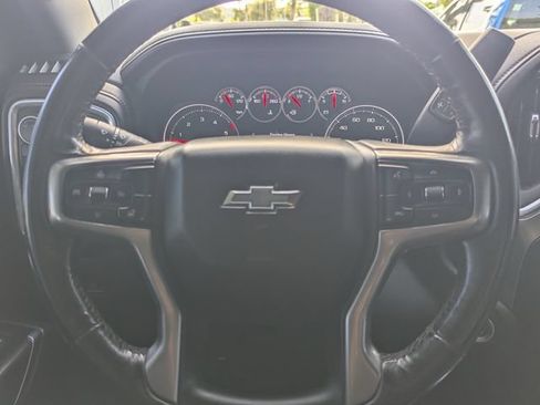 Used 2022 Chevrolet Silverado 2500 LTZ w/ LTZ Plus Package AWD/4WD image 17
