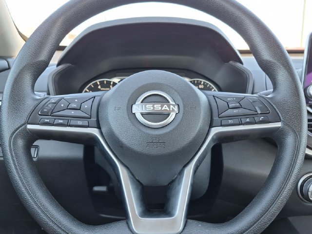 Used 2025 Nissan Altima 2.5 SV FWD image 20