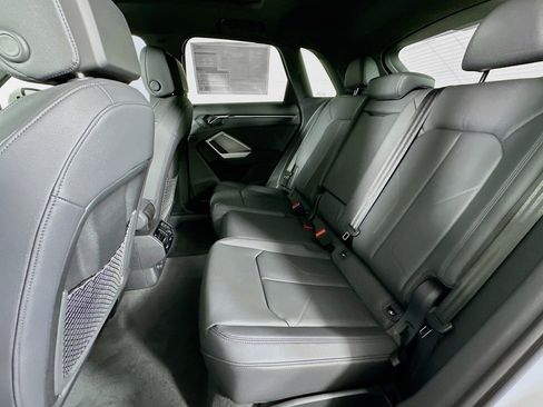 Used 2025 Audi Q3 2.0T Premium w/ Convenience Package image 9