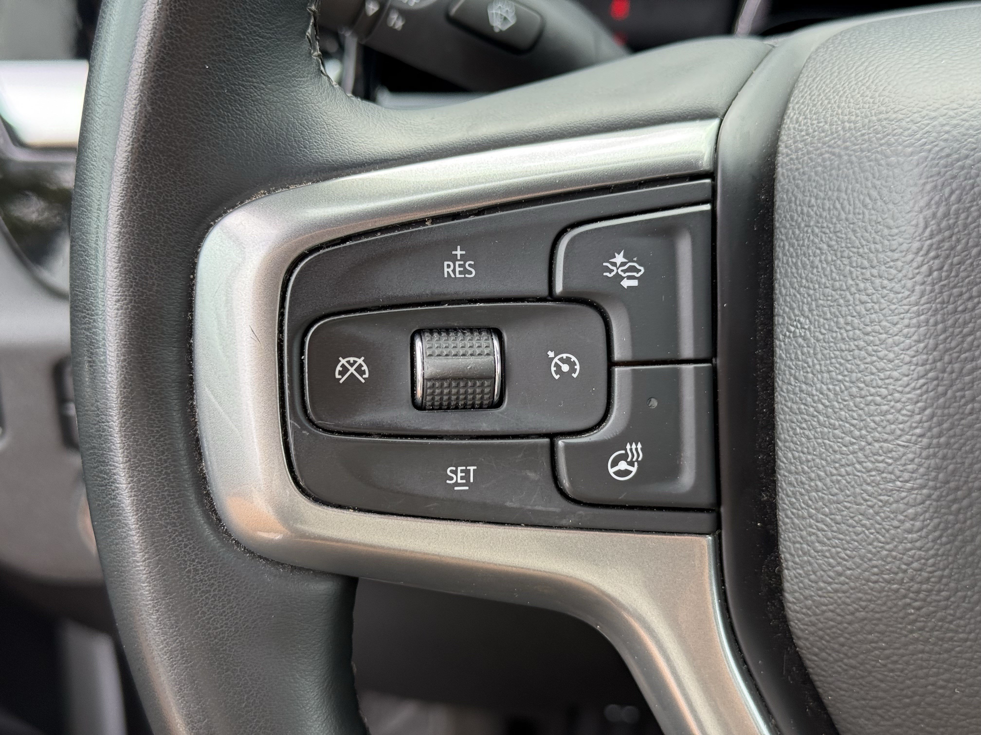 Used 2025 Chevrolet Silverado 2500 LT w/ Convenience Package AWD/4WD image 16
