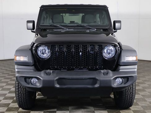 Used 2024 Jeep Wrangler Unlimited Sport AWD/4WD image 9