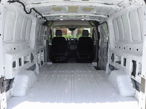 Used 2024 Ford Transit 250 Low Roof RWD image 8