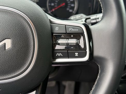 Used 2023 Kia Sorento EX image 20