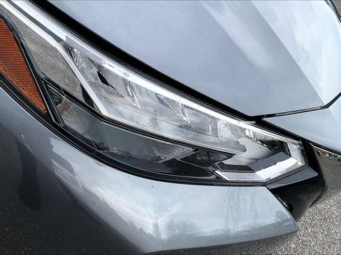 Used 2023 Nissan Sentra SR FWD image 27